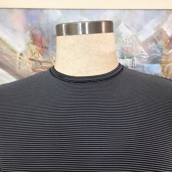 🌹Excursion Pin Striped Crew Neckline Stretch Top - Picture 7 of 9